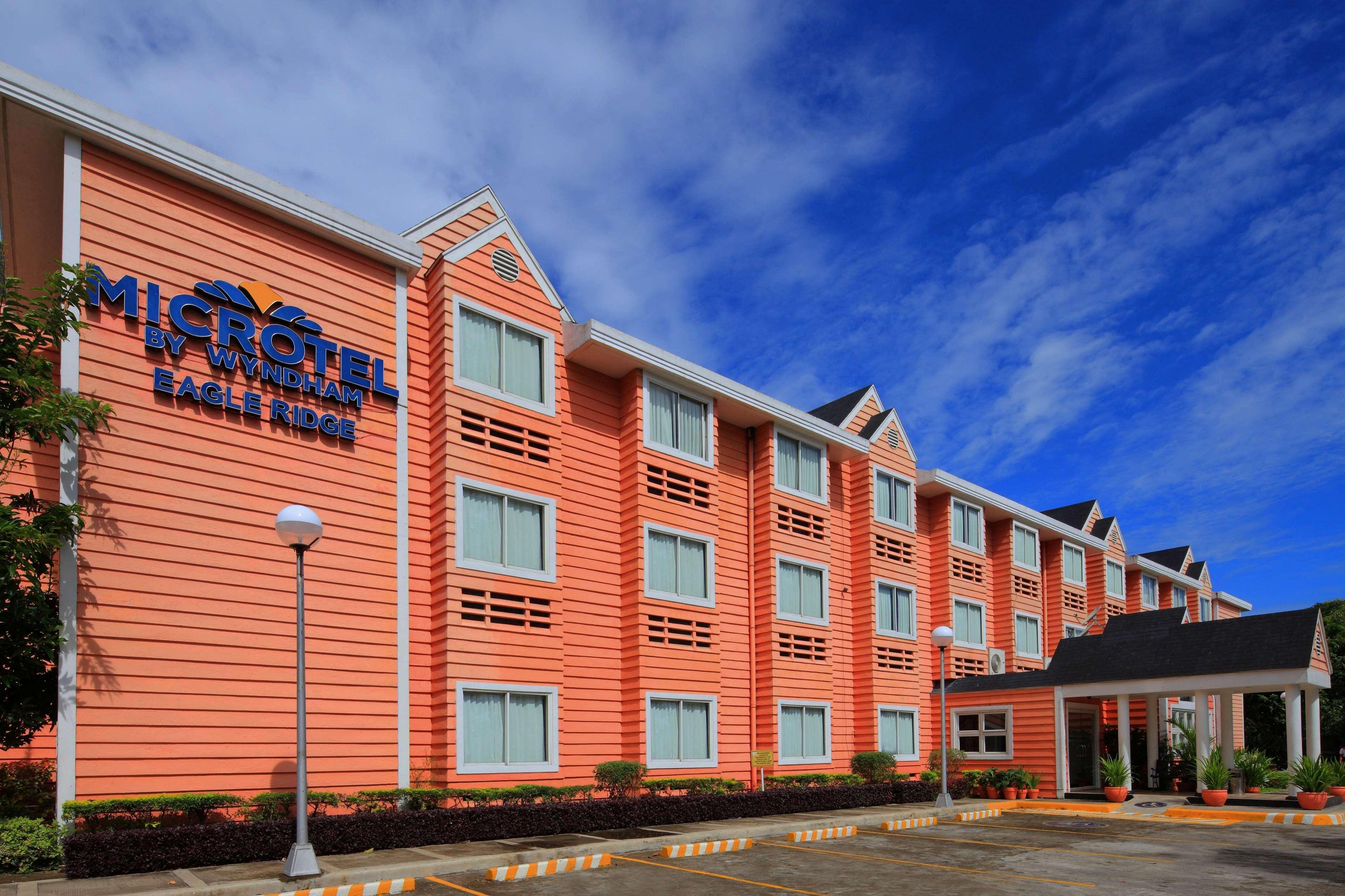 Microtel By Wyndham Eagle Ridge General Trias  Екстер'єр фото