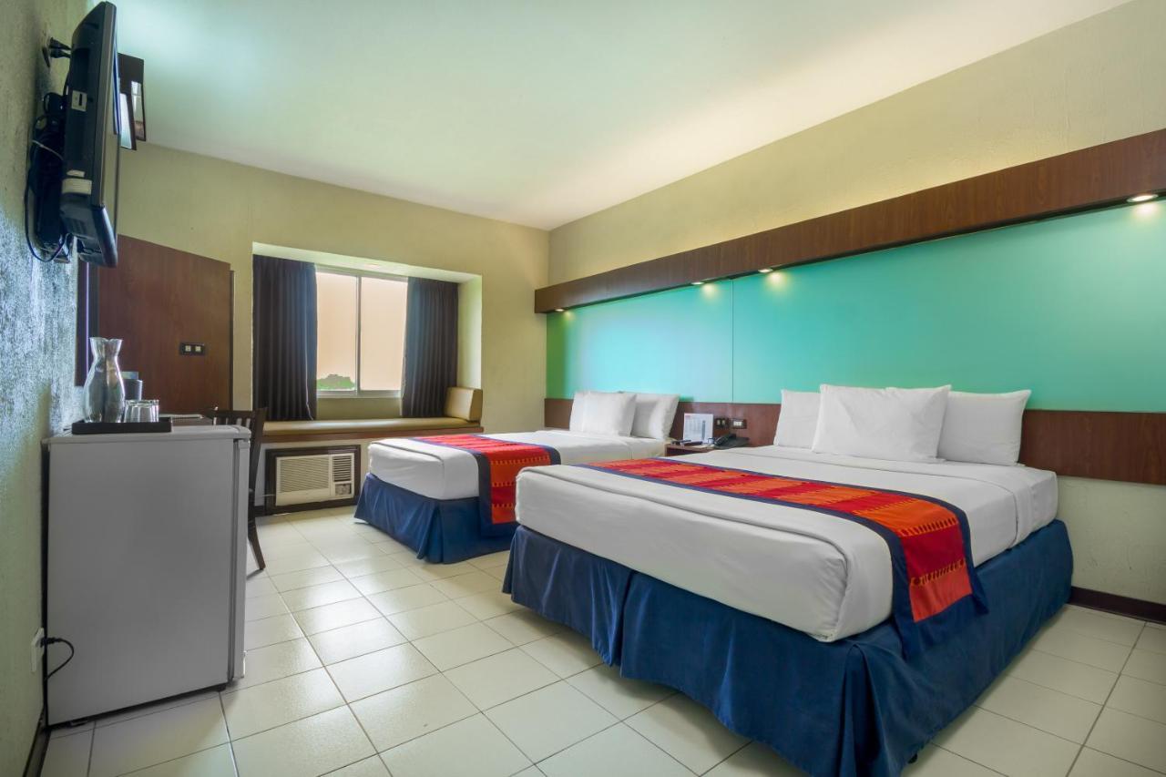 Microtel By Wyndham Eagle Ridge General Trias  Екстер'єр фото